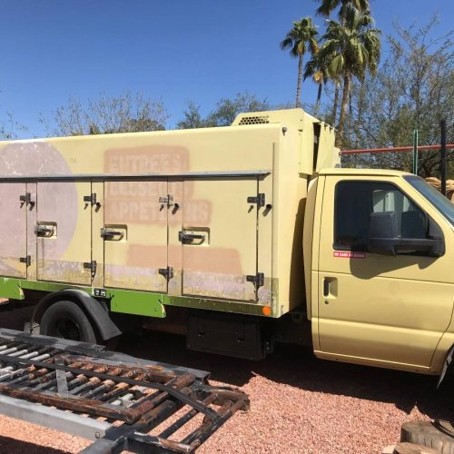 2011 Ford E450 Refrigerator food truck 210K MILES