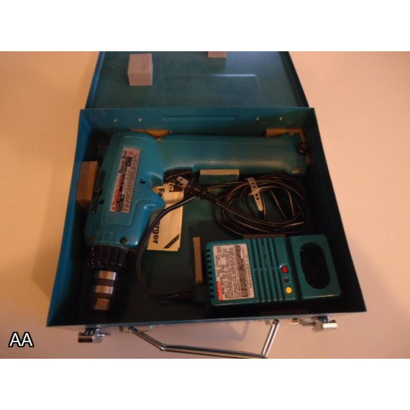 Makita electric drill