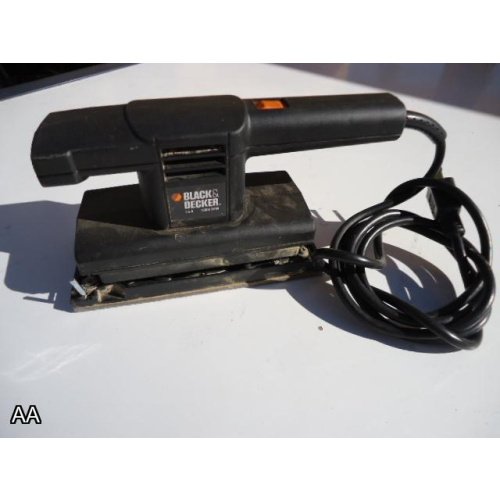 SANDER BLACK & DECKER
