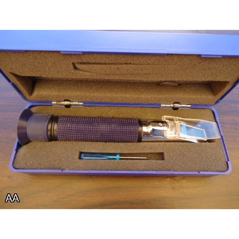 REFRACTOMETER