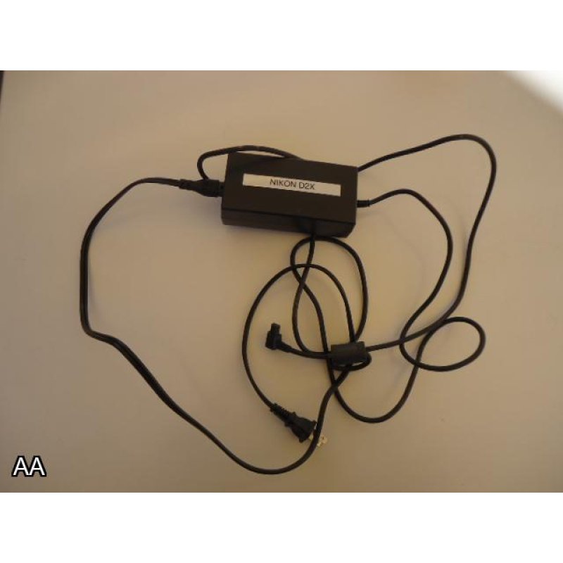 NIKON AC D2X CHARGER