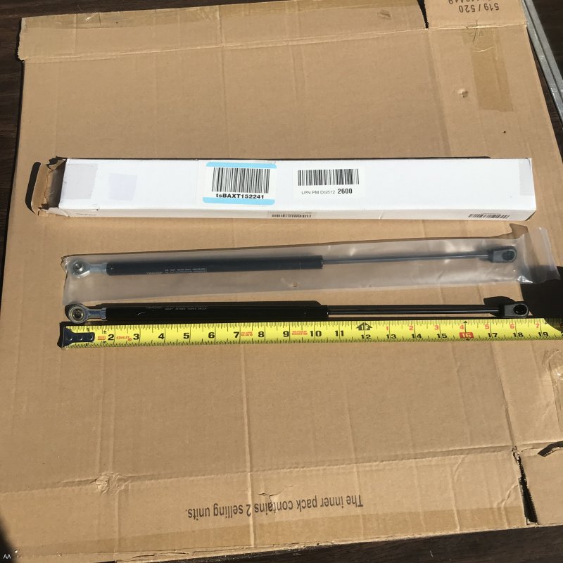 FORD EXPEDITION/ NAVIGATOR 97-02 BACK GLASS SHOCKS 2X