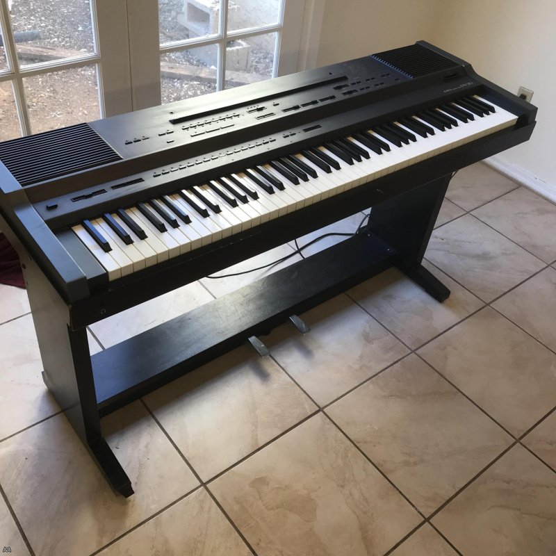 KAWAI DIGITAL PIANO PV30