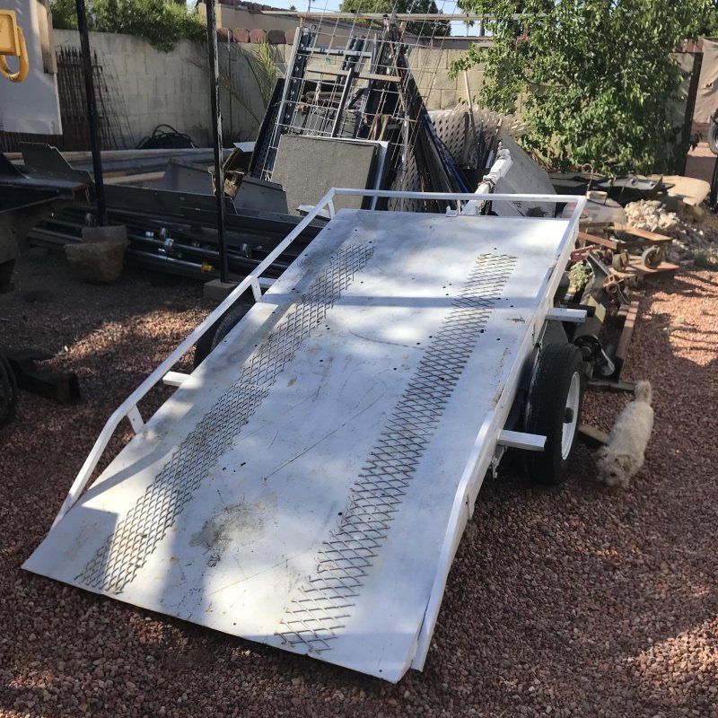 SMALL TRAILER 8x4